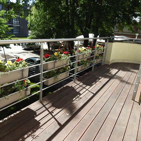 Vienibas Prospekts 6 Apartment Jurmala Exterior photo
